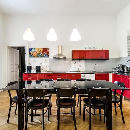 Berta - 4 Bedrooms, 3 Baths ブダペスト エクステリア 写真