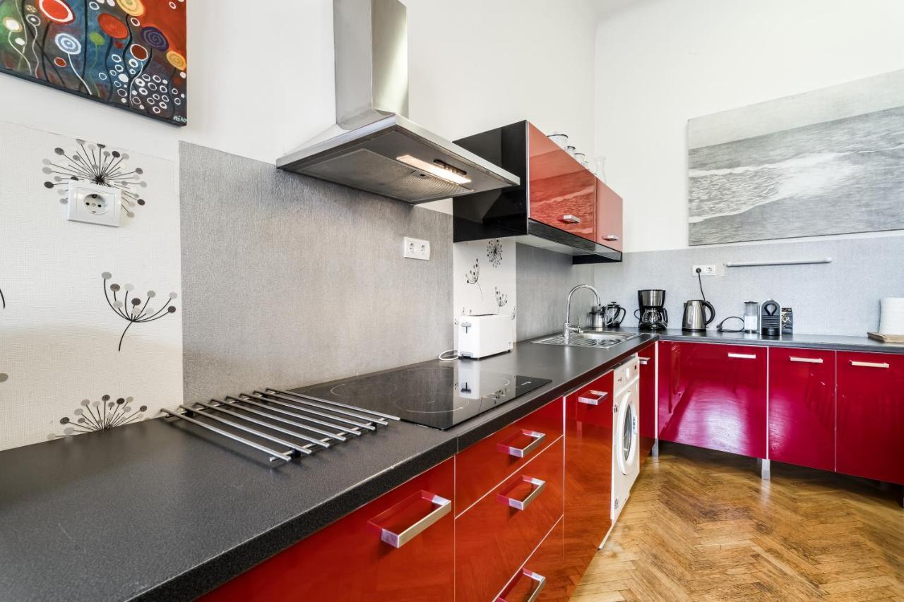 Berta - 4 Bedrooms, 3 Baths ブダペスト エクステリア 写真