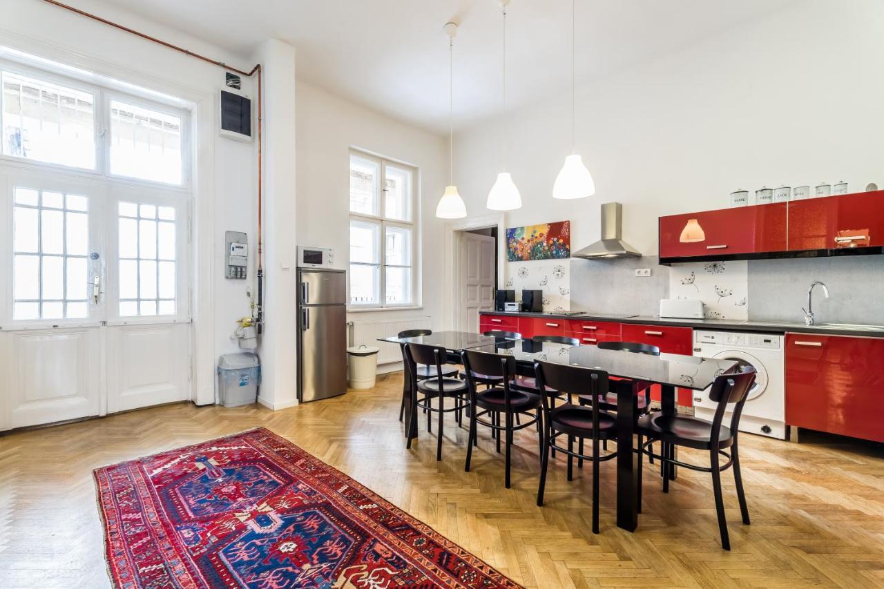 Berta - 4 Bedrooms, 3 Baths ブダペスト エクステリア 写真