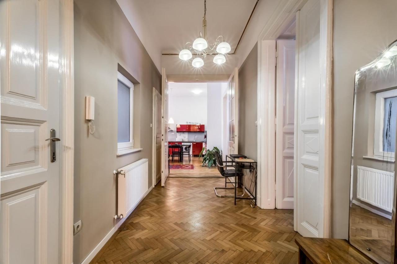 Berta - 4 Bedrooms, 3 Baths ブダペスト エクステリア 写真