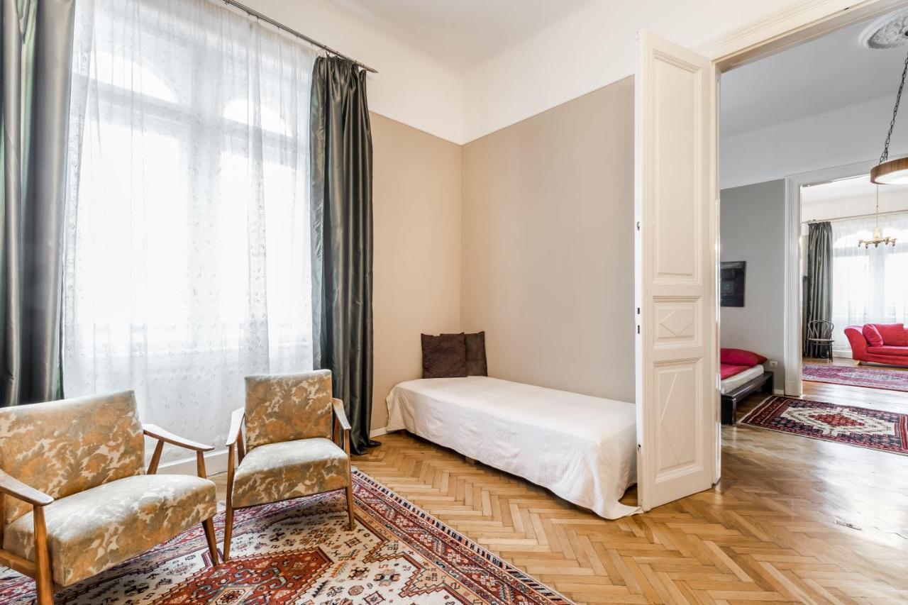 Berta - 4 Bedrooms, 3 Baths ブダペスト エクステリア 写真
