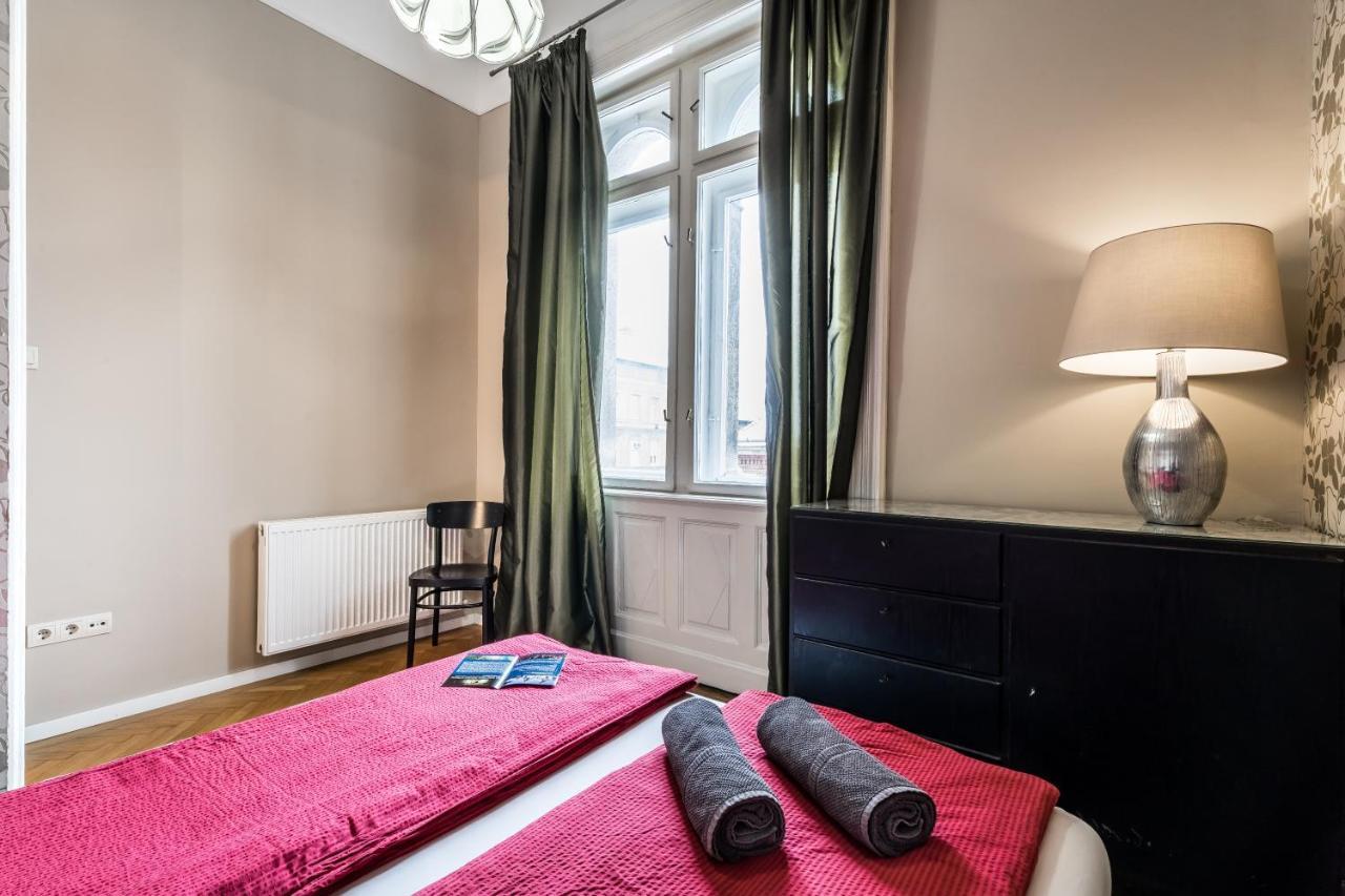 Berta - 4 Bedrooms, 3 Baths ブダペスト エクステリア 写真
