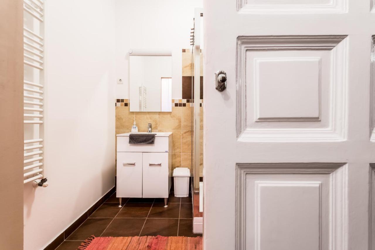 Berta - 4 Bedrooms, 3 Baths ブダペスト エクステリア 写真