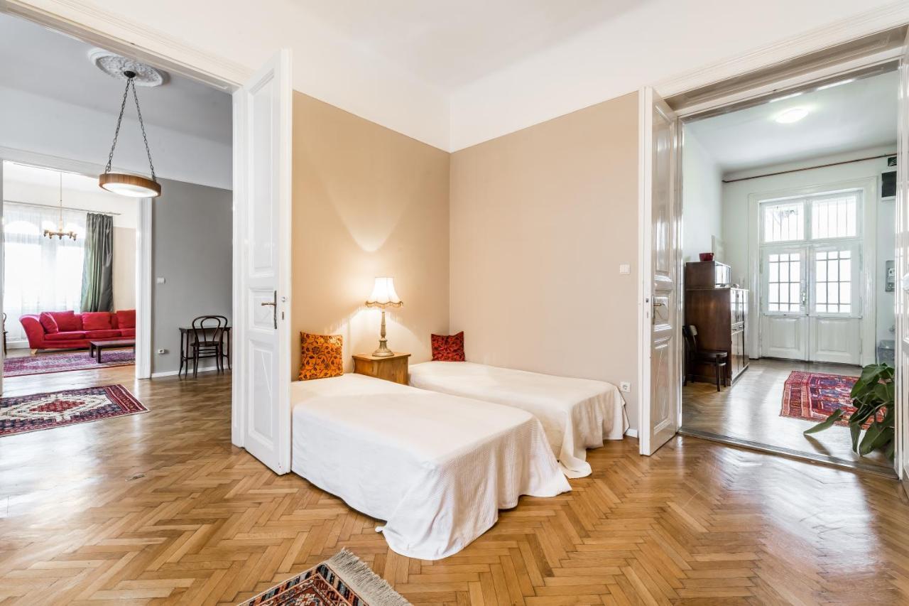 Berta - 4 Bedrooms, 3 Baths ブダペスト エクステリア 写真